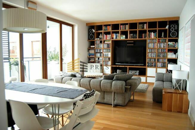 ** Nowoczesny apartament na Powiślu**