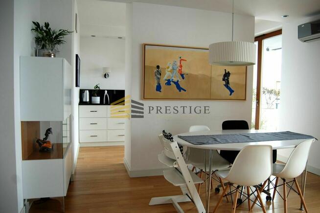 ** Nowoczesny apartament na Powiślu**