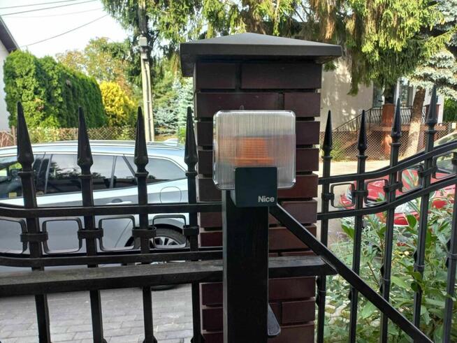 Automatyka bram montaż serwis napędy wideodomofony