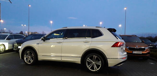 VOLKSWAGEN TIGUAN 2.0 TDI BMT 4MOT HIGHLINE DSG 2019 ROK