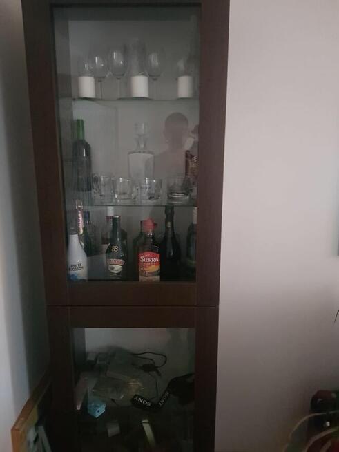 Sprzedam regał i witrynę