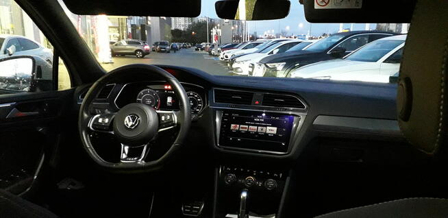 VOLKSWAGEN TIGUAN 2.0 TDI BMT 4MOT HIGHLINE DSG 2019 ROK