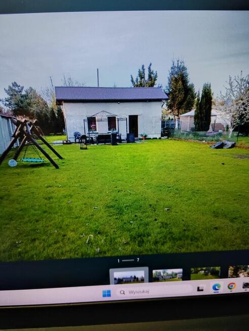 Mam 3 mieszkania i ogródek duży zamienie na duży dom.