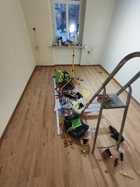 Mam 3 mieszkania i ogródek duży zamienie na duży dom.