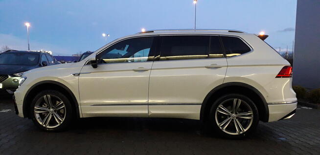 VOLKSWAGEN TIGUAN 2.0 TDI BMT 4MOT HIGHLINE DSG 2019 ROK