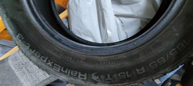 Opony Uniroyal RainExpert 3 185 65 R15 dobry stan