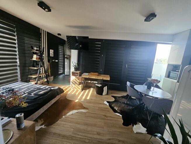 Wynajmę apartament 60 m z jacuzzi i ogródkiem na dachu VIP