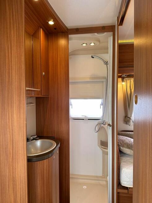 Adora 612 DI|DMC 1300kg+Prysznic/wc+Markiza+TV