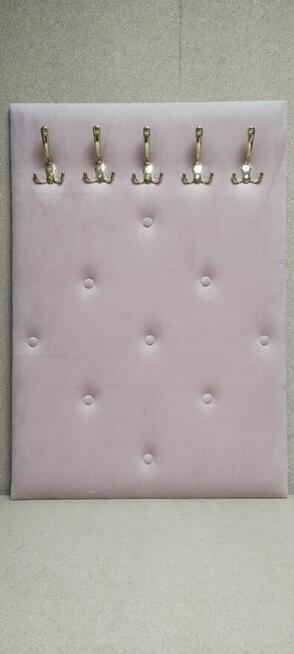 Wieszak na ubrania tapicerowany