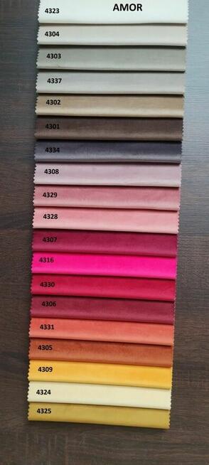 Wieszak na ubrania tapicerowany