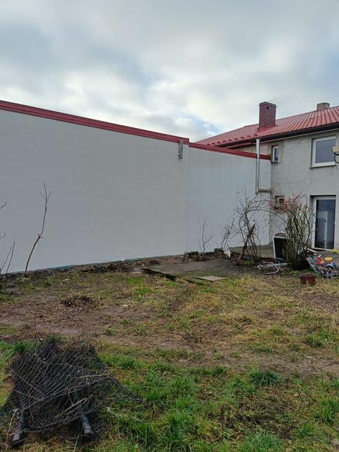 Sprzedam dom/ bliźniak wraz z działką