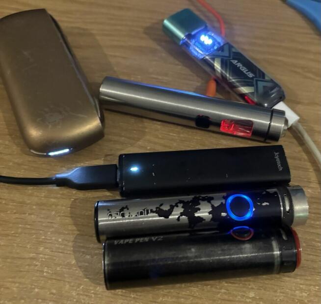 5 baterii iJust Argus Joytech Ego aio Smok Iqos - recykling