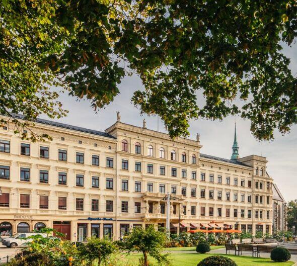 Odnowiona zabytkowa nieruchomość z historycznym urokiem