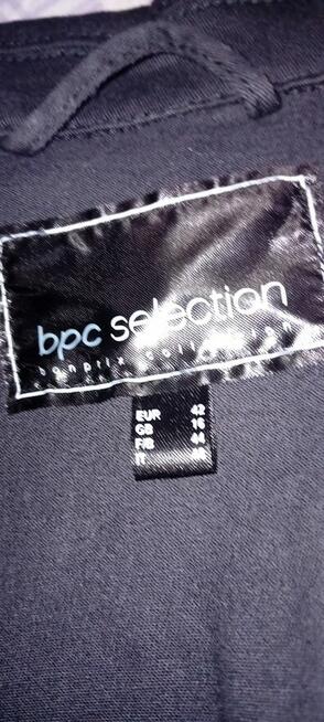 Sprzedam kurtke damska - B. LADNA ! NOWA !!! SUPER CENA !!!