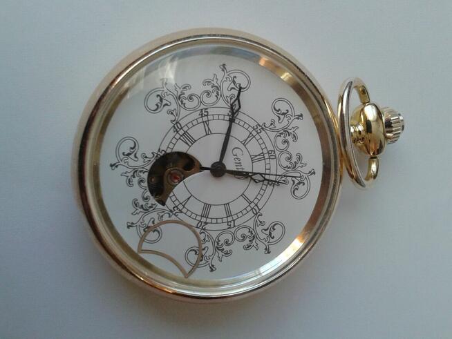 różne zegarki nakręcane i inne