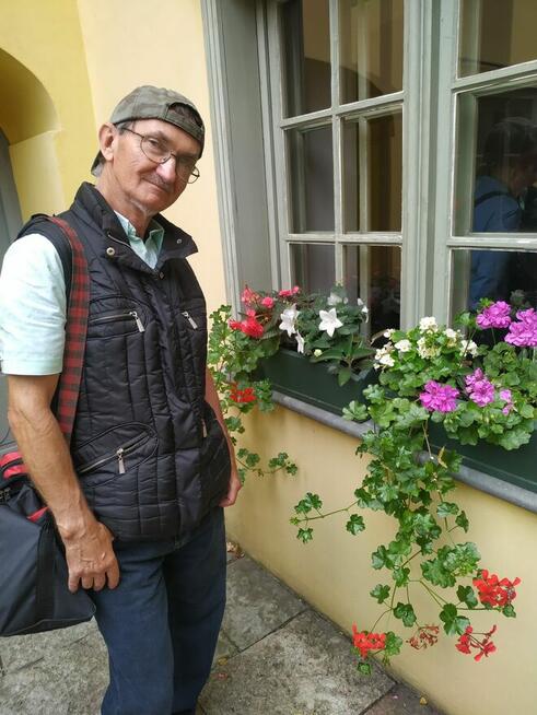 Szukam pani do związku mam 66 lat i mieszkam w Przecławiu ko