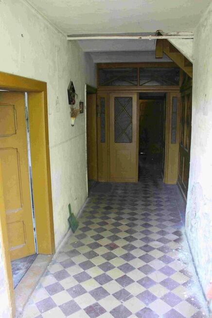 Sprzedam dom wraz z zabudowaniami gospodarczymi