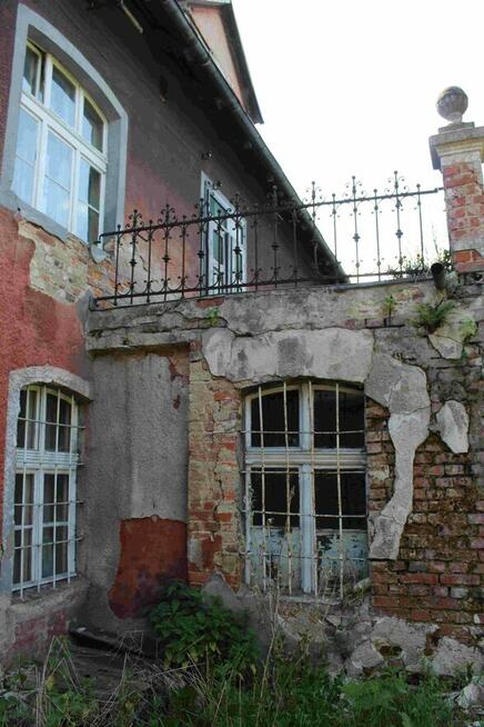 Sprzedam dom wraz z zabudowaniami gospodarczymi