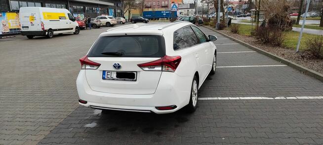 Toyota Auris Hybryda 1.8 + LPG