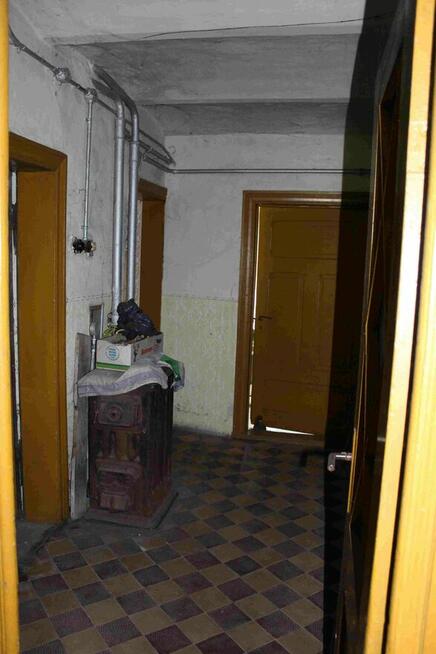 Sprzedam dom wraz z zabudowaniami gospodarczymi