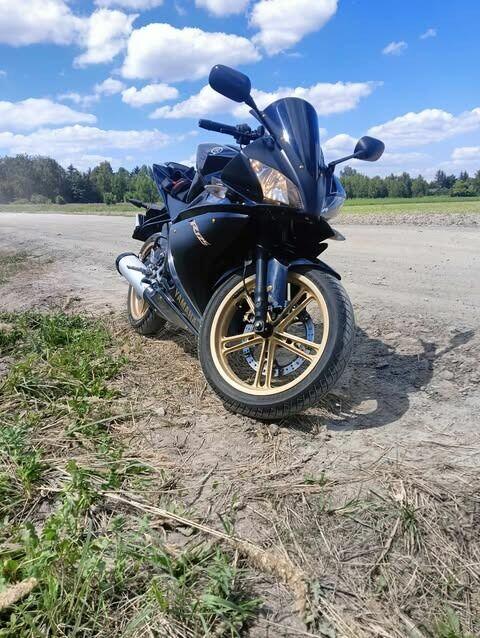 Kurier motocyklowy w-wa – szybki i niezawodny