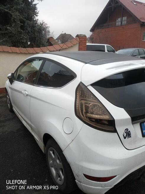 Ford Fiesta MK7 Titanium Individual