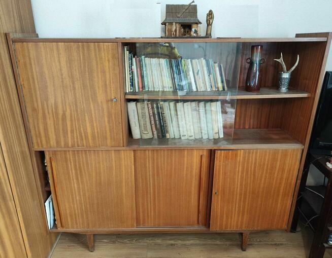 oddam zadarmo meble, książki , sprzedam płaszcz (Gliwice)