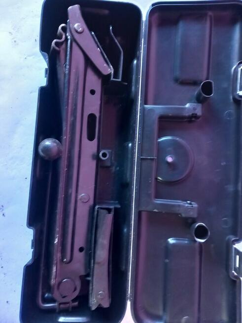 Land Rover Freelander skrzynka z lewarkiem i zabezpieczeniem