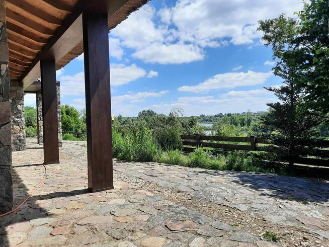 DOM Z KAMIENIA W Dolinie Cybiny