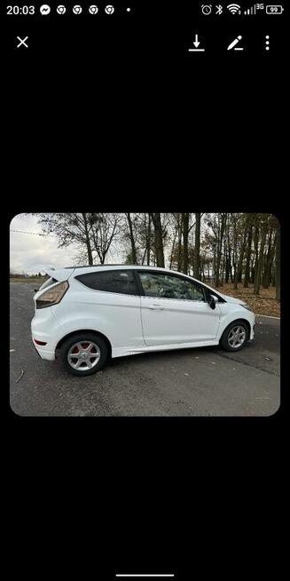 Ford Fiesta MK7 Titanium Individual