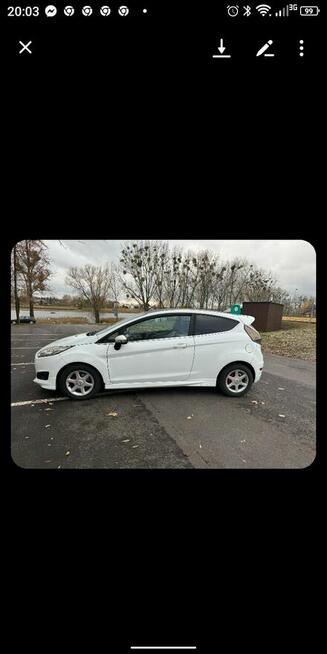 Ford Fiesta MK7 Titanium Individual