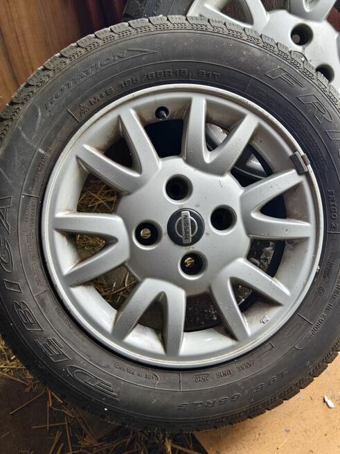 Alufelgi 15 4x114,3 z oponami zimowymi Dębica Frigo 2 195/65