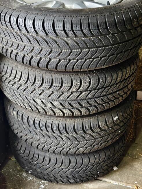 Alufelgi 15 4x114,3 z oponami zimowymi Dębica Frigo 2 195/65