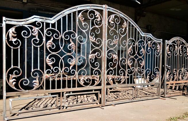 brama kuta kowalstwo artystyczne na wymiar