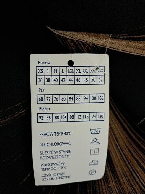 Spódnica czarna w beżowe wzory, rozm.44, do sprzedania