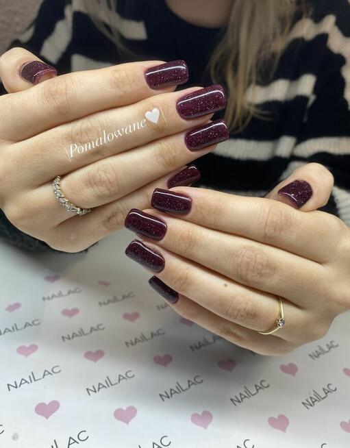 Manicure hybrydowy, stylizacja paznokci