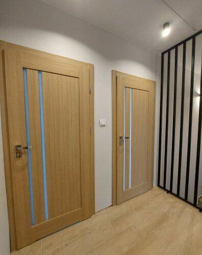 Drzwi wewnętrzne drewniane, zabudowy drewniane