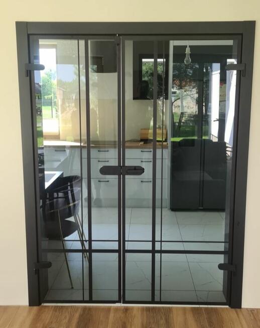 Drzwi wewnętrzne drewniane, zabudowy drewniane