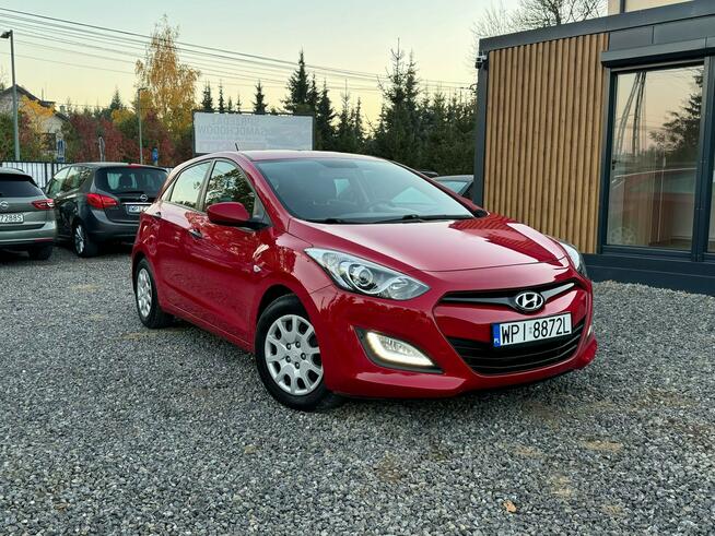 Hyundai I30 Auto z gwarancją, piękny czerwony kolor, niski przebieg, s