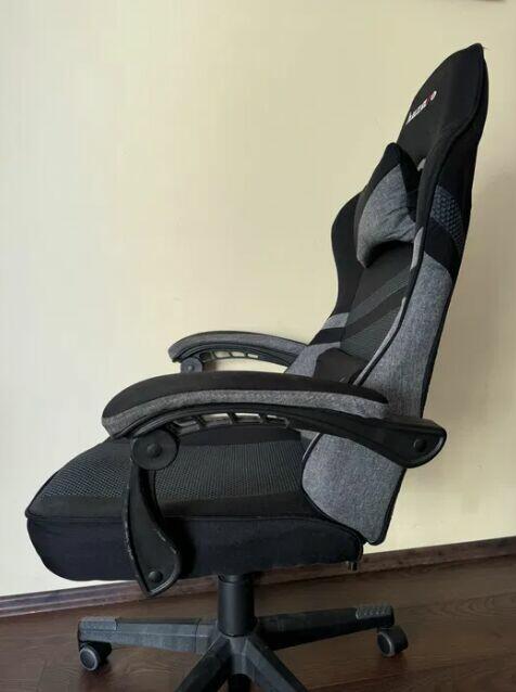 fotel gamingowy HUZARO FORCE 4.4 Grey Mesh, idealny dla grac