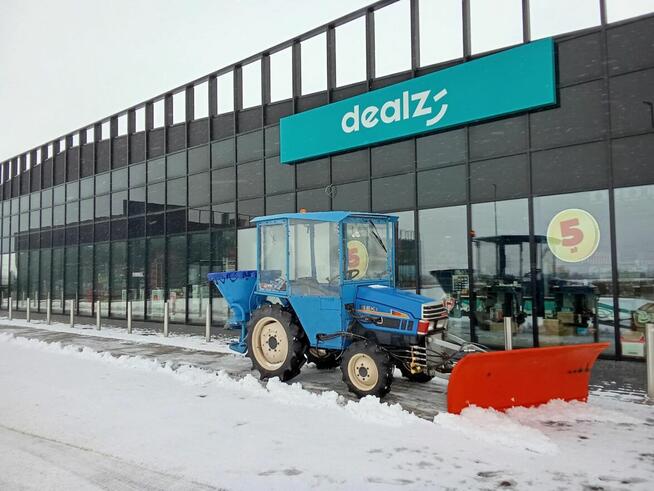 Zimowe odśnieżanie chodników, osiedli, parkingów, stacji