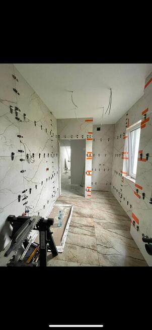 Usługi remontowo-budowlane.