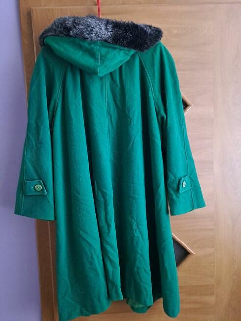 Płaszcz damski zielony z kapturem