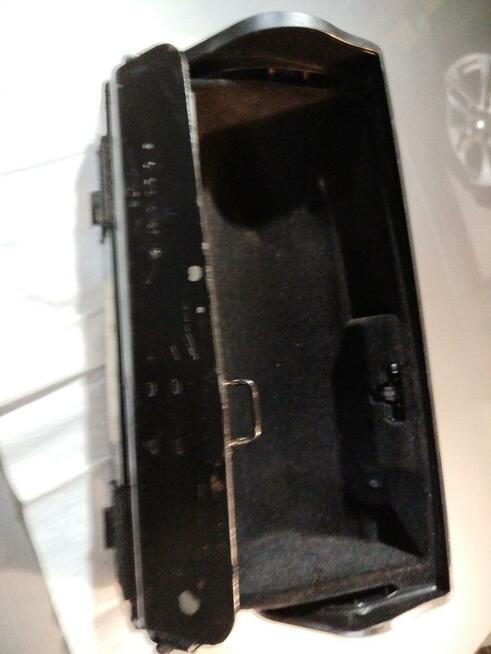Schowek pod fotel kierowcy w204/w212