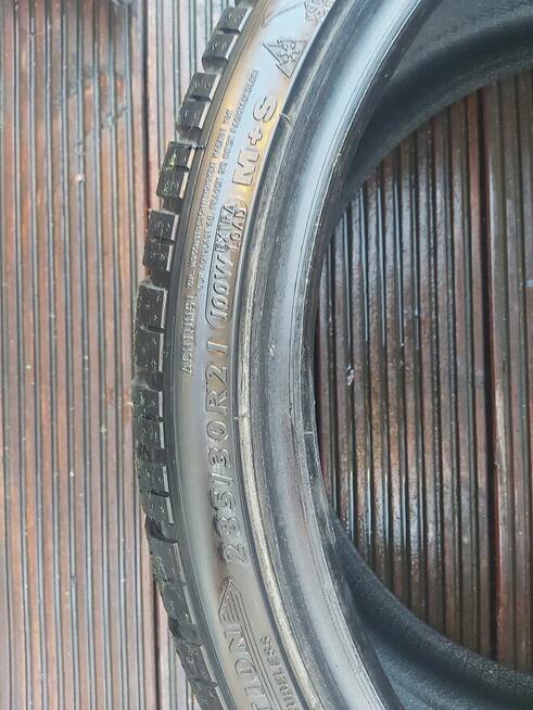 Opony zimowe Dunlop 285 30 21