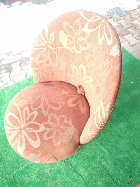 fotel wysokość 50 cm siedzisko . schowek zamykany stan bdb c