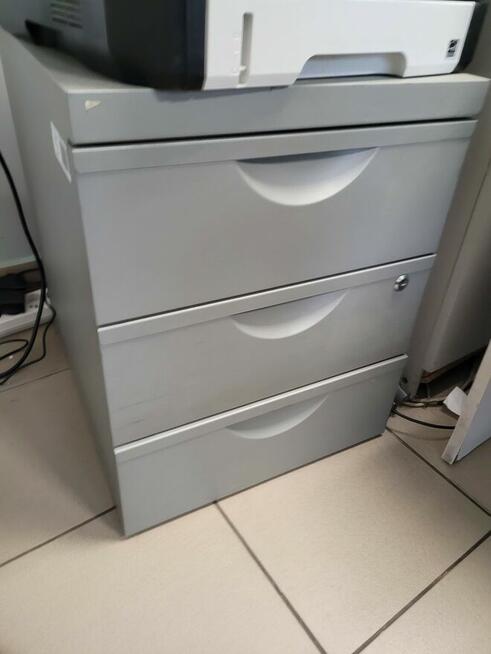 MEBLE/WYPOSAŻENIE BIURA