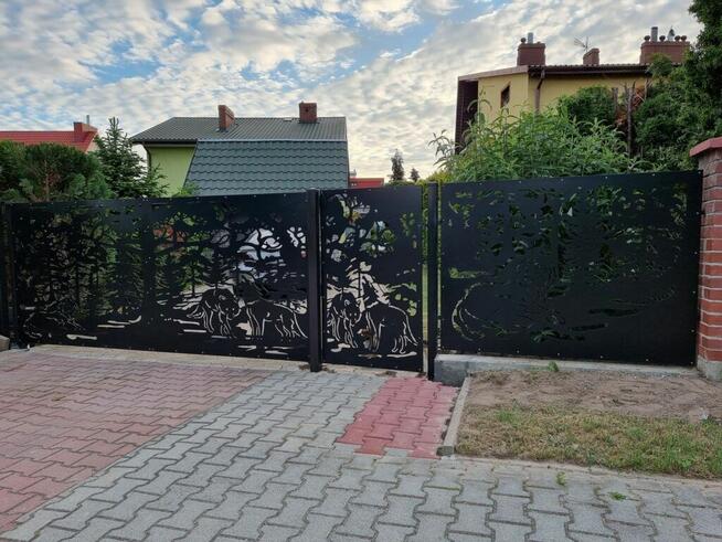 Ogrodzenie panelowe - zwierzęta - wilki-bramy ozdobne-panele