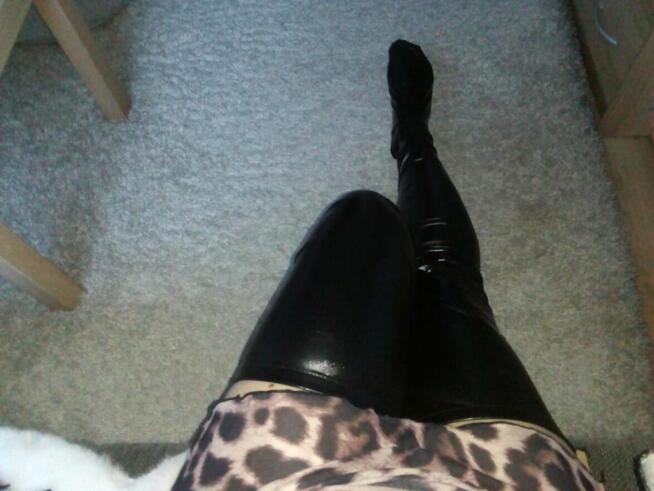 Pończochy lateks plus size