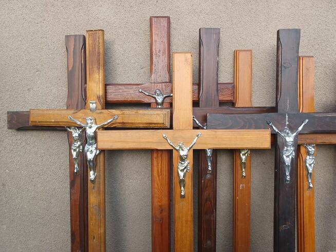 Krzyż drewniany nagrobny na cmentarz pomnik